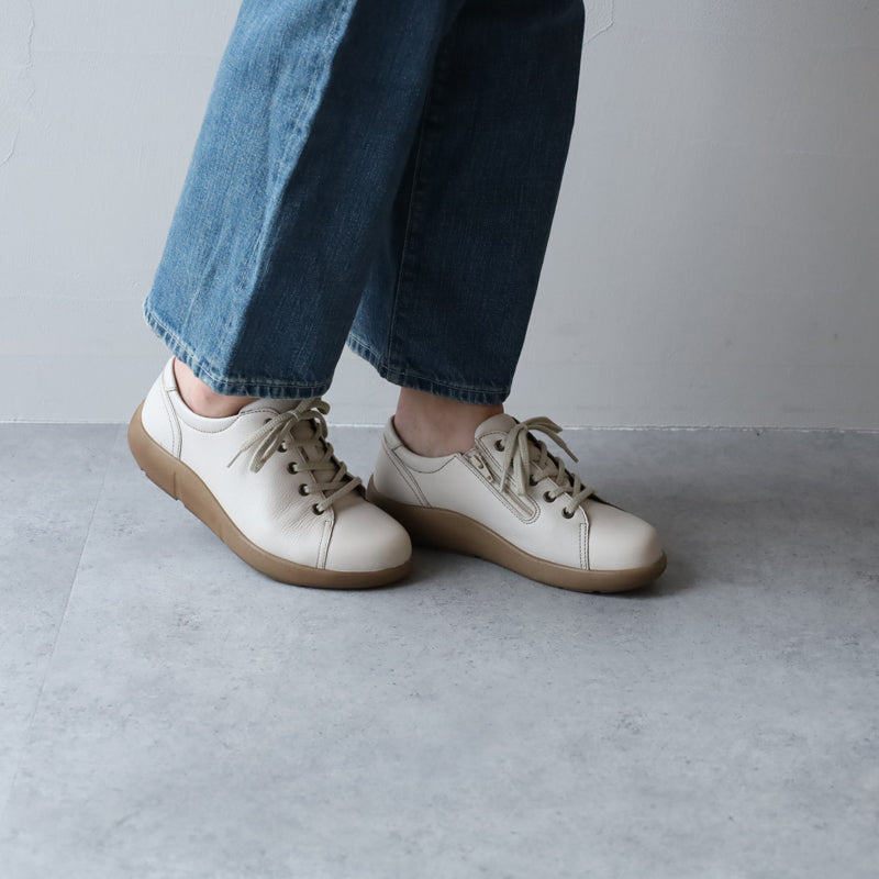 アキレス・ソルボ C 527 オフホワイト