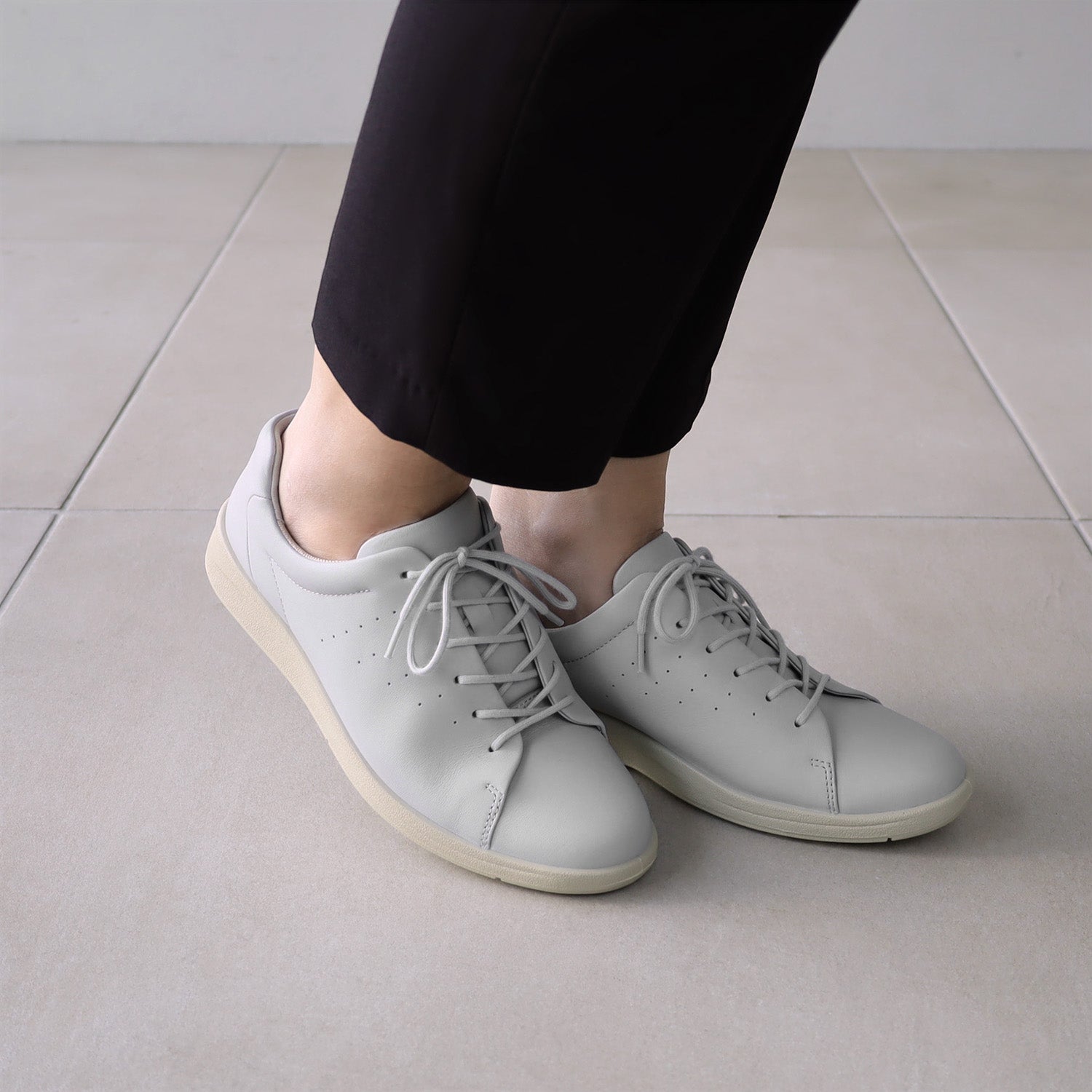 アキレス・ソルボ C 599 ライトグレー