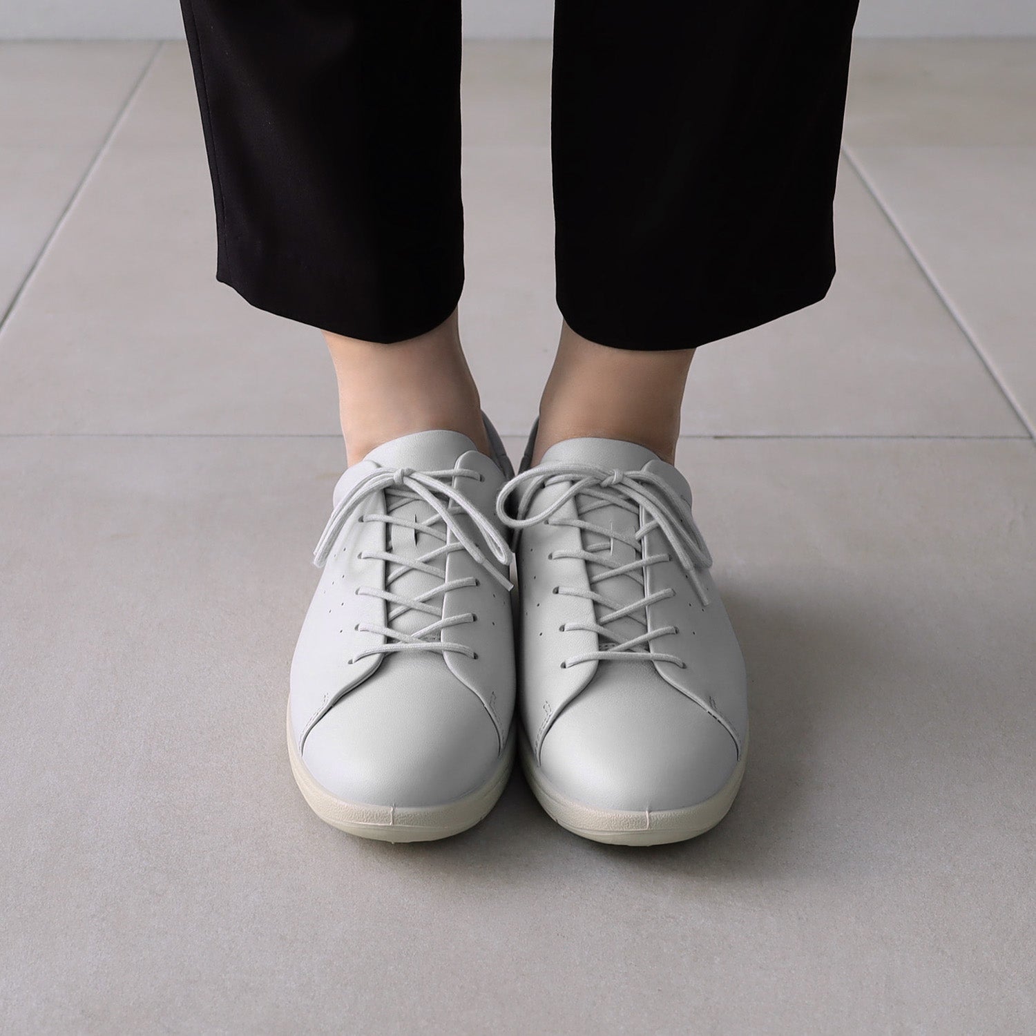 アキレス・ソルボ C 599 ライトグレー