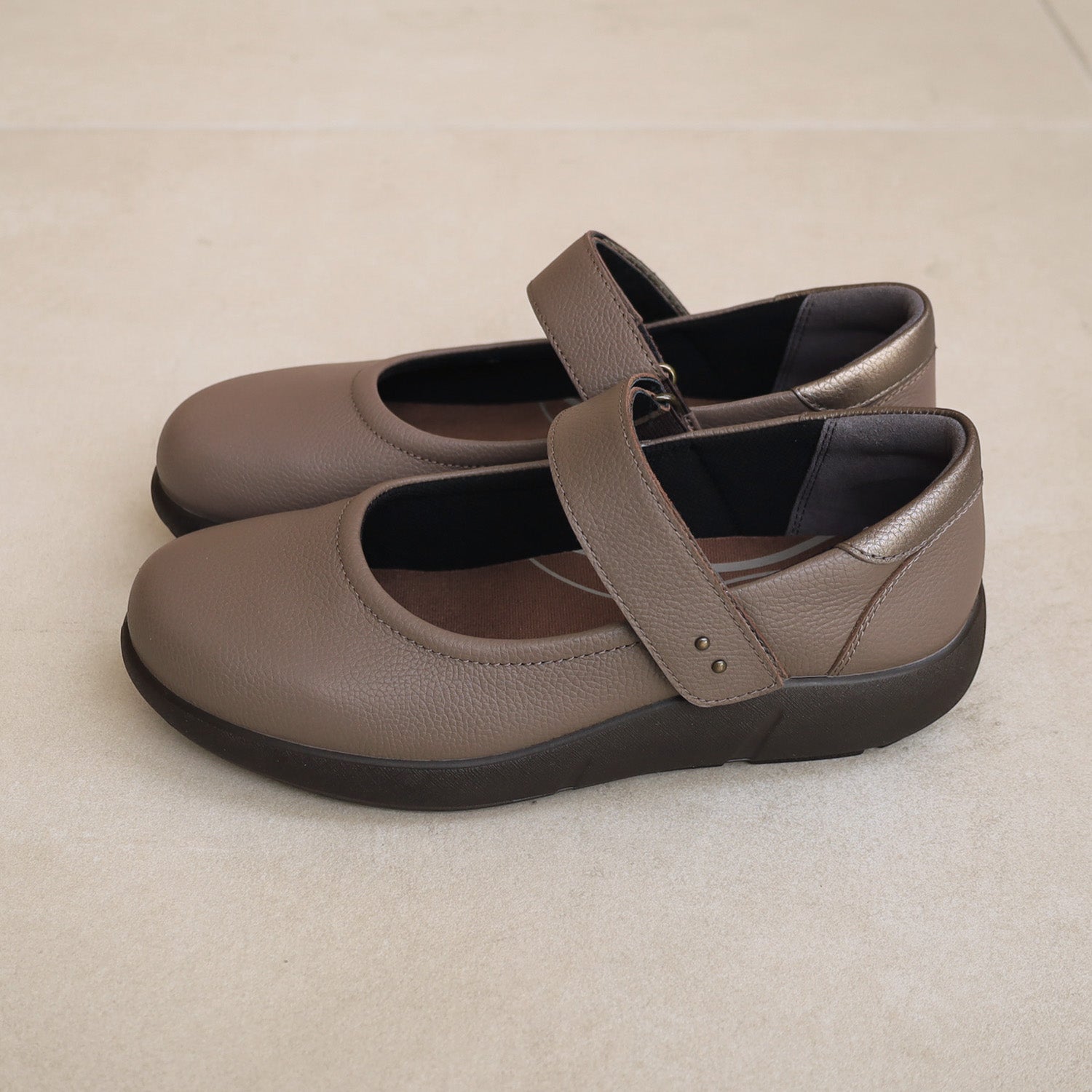 アキレス・ソルボ C 603 グレー