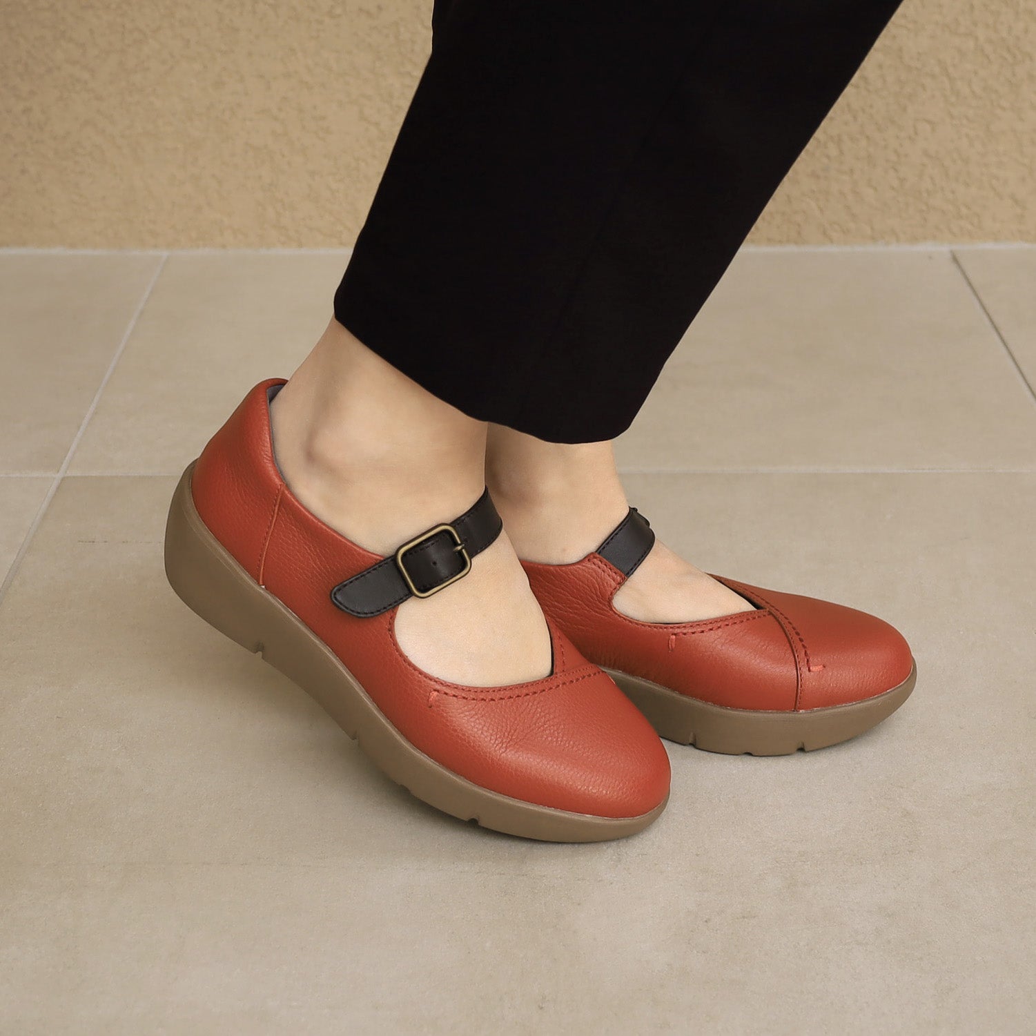 アキレス・ソルボ H 590 レンガ/コーヒー