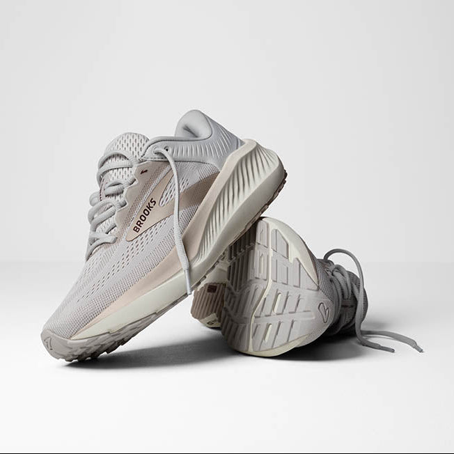 BROOKS アンセム8　ベージュ［WOMEN］