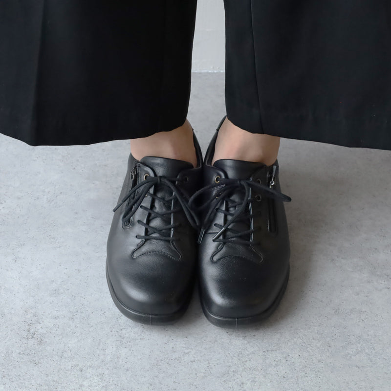 AARON ESH black comma derbys 定価645ドル アキレス・ソルボ C 556 黒｜やわらか羊革 4Eファスナー付きシューズ｜撥水