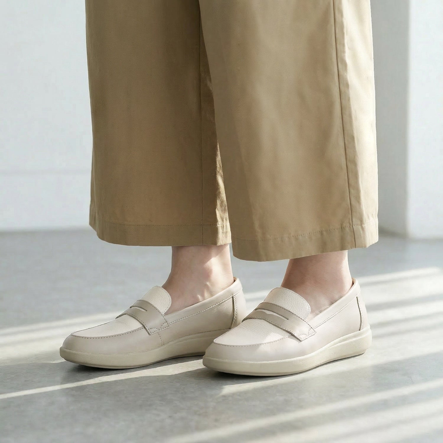 アキレス・ソルボ C 601　アイスグレー/白