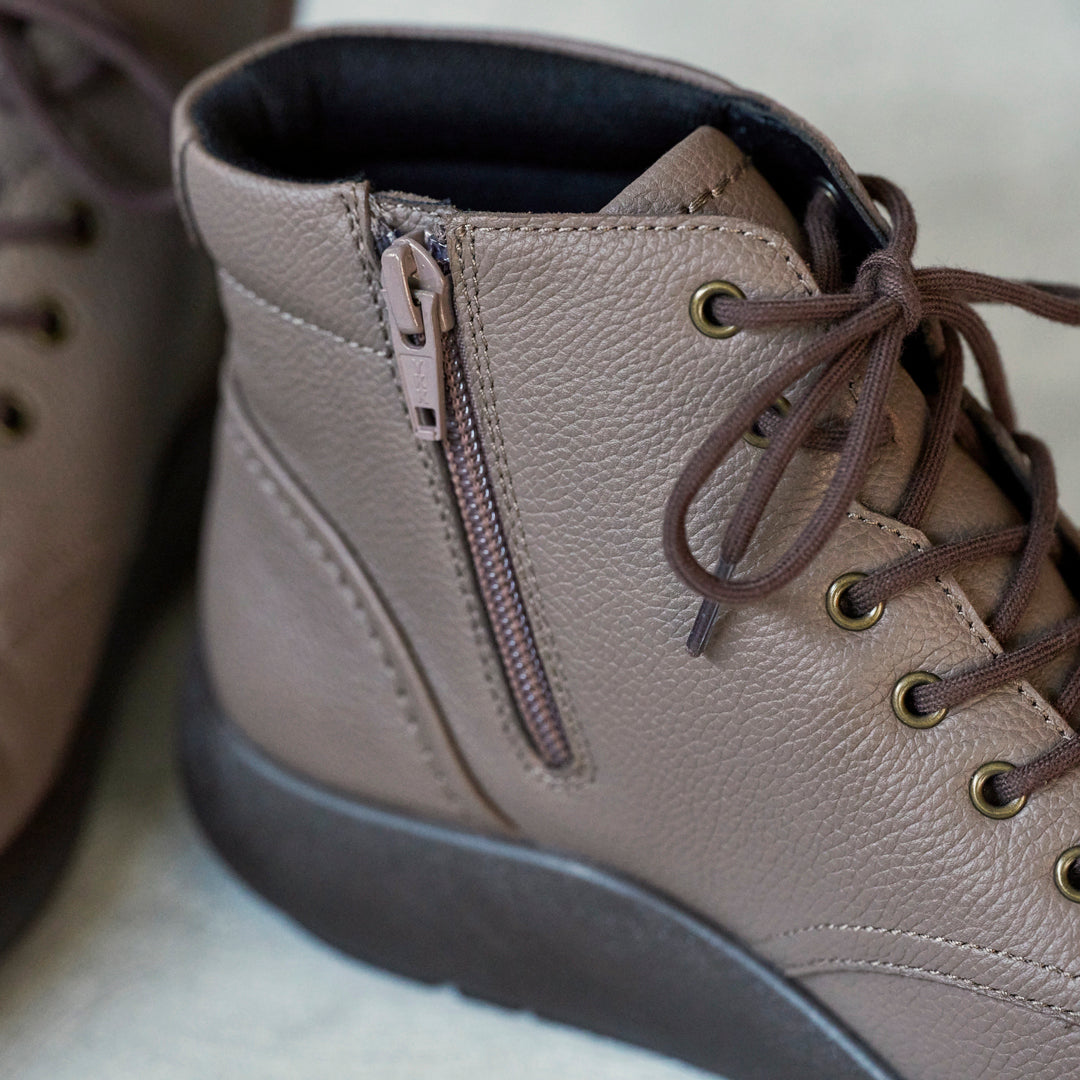 アキレス・ソルボ C 614 グレー｜足裏の圧力を効果的に分散する 牛革4E