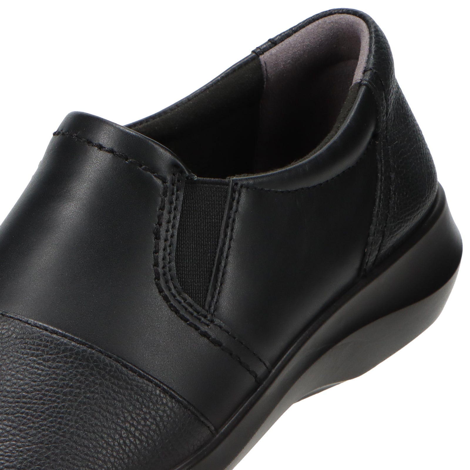 訳あり超大特価！Crews セミアコ アキレス・ソルボ C 617 黒｜素材コンビが映える牛革4Eスリッポン｜撥