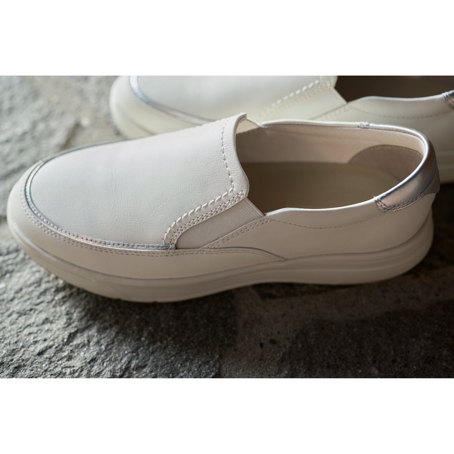 アキレス・ソルボ H 628　白